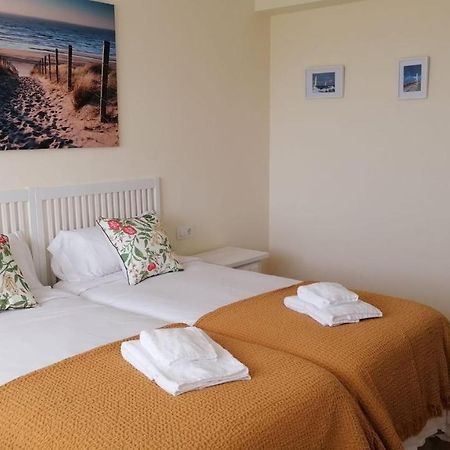 Precioso piso en playa America con jardin privado. Nigrán Exterior foto